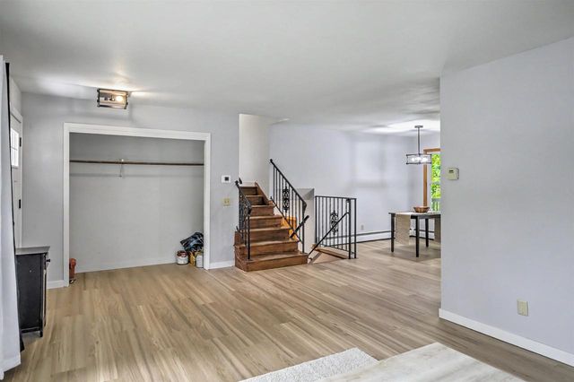 1925 Elka Lane, Madison, WI 53704