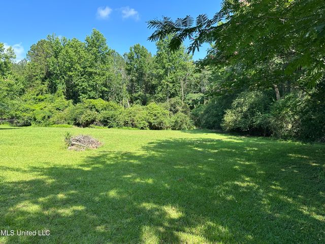 1628 Dry Creek Road, Magee, MS 39111