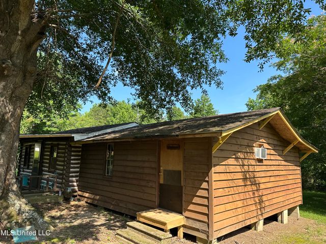 1628 Dry Creek Road, Magee, MS 39111