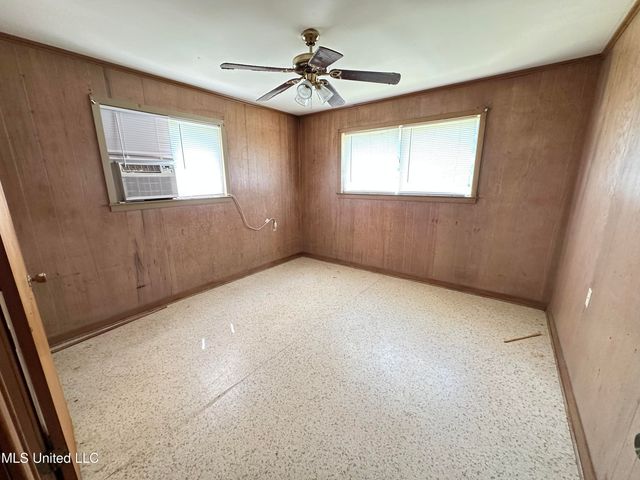 1628 Dry Creek Road, Magee, MS 39111