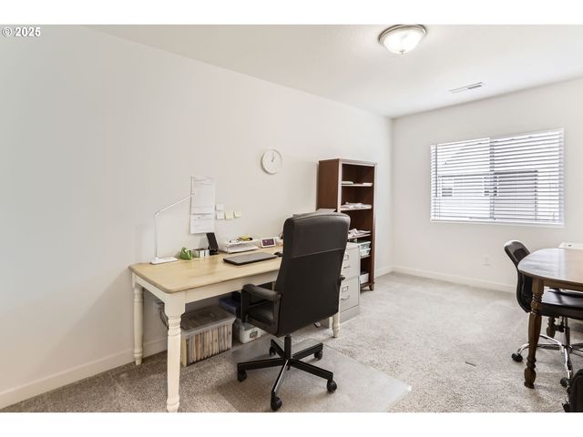 851 S 25TH Ave, Cornelius, OR 97113