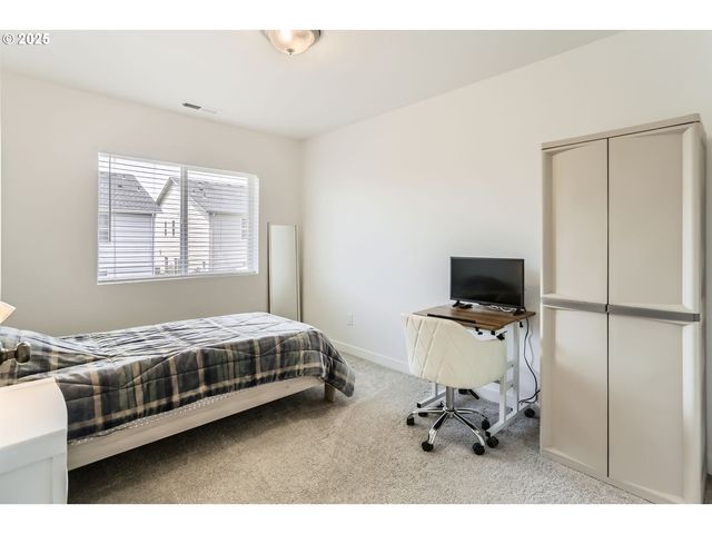 851 S 25TH Ave, Cornelius, OR 97113
