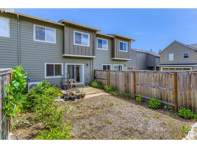 851 S 25TH Ave, Cornelius, OR 97113