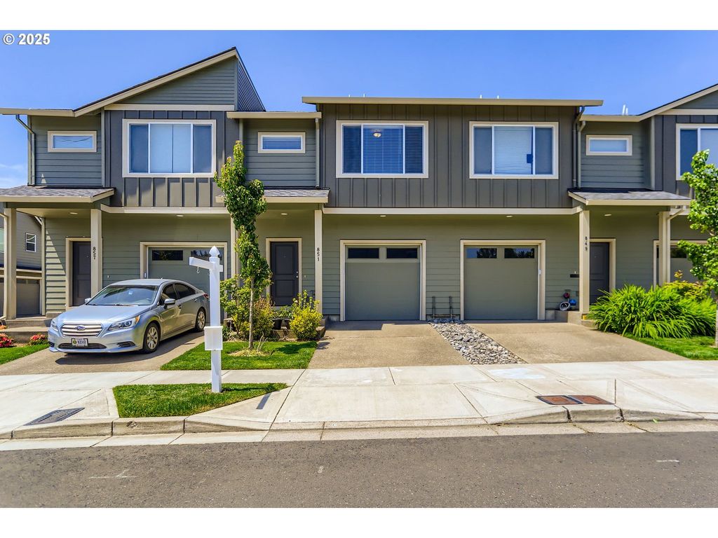 851 S 25TH Ave, Cornelius, OR 97113
