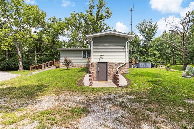 5701 E 56th Street, Kansas City, MO 64130