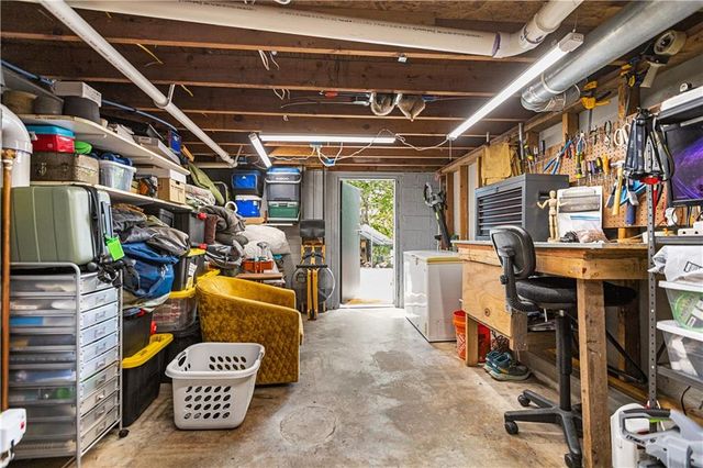 5701 E 56th Street, Kansas City, MO 64130