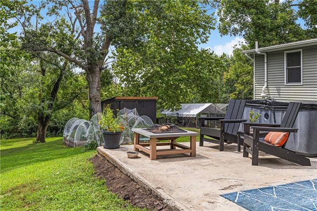 5701 E 56th Street, Kansas City, MO 64130