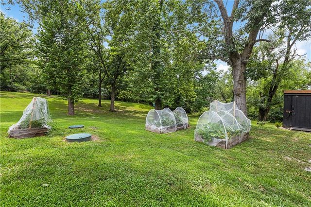 5701 E 56th Street, Kansas City, MO 64130