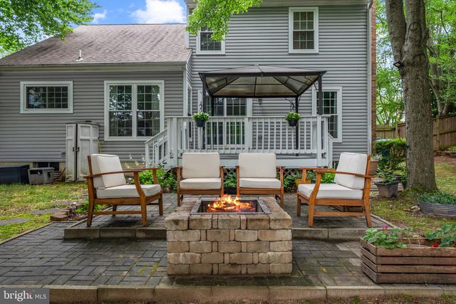 9030 CHESTNUT RIDGE RD, Fairfax Station, VA 22039