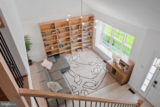 9030 CHESTNUT RIDGE RD, Fairfax Station, VA 22039