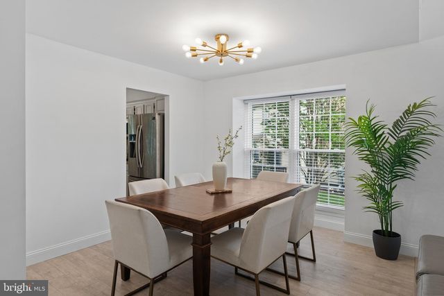 9030 CHESTNUT RIDGE RD, Fairfax Station, VA 22039