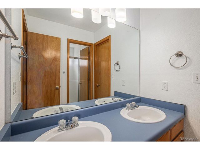 6262 Braun Cir, Arvada, CO 80004