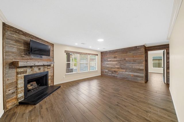 2602 Cloverfield Court, Pearland, TX 77584