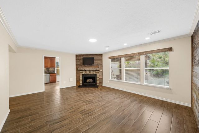 2602 Cloverfield Court, Pearland, TX 77584