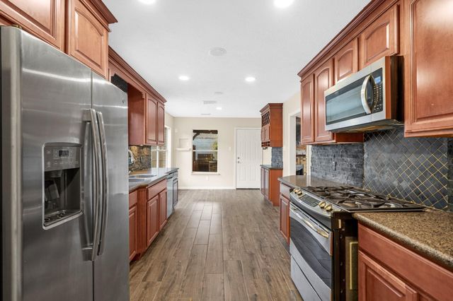 2602 Cloverfield Court, Pearland, TX 77584