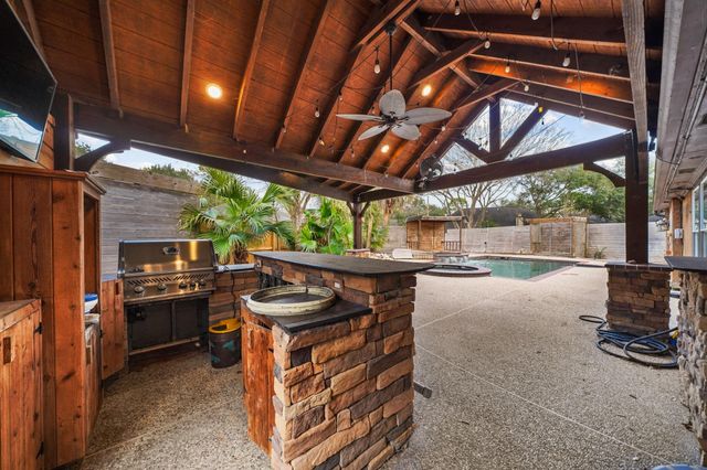 2602 Cloverfield Court, Pearland, TX 77584