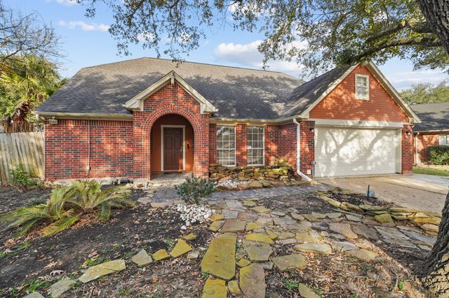 2602 Cloverfield Court, Pearland, TX 77584