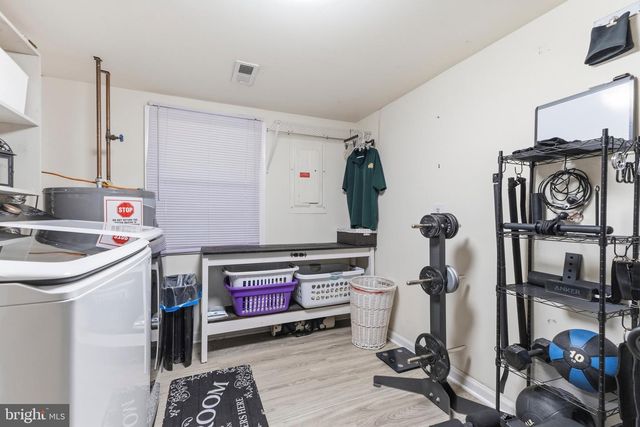1013 AQUIA DR, Stafford, VA 22554