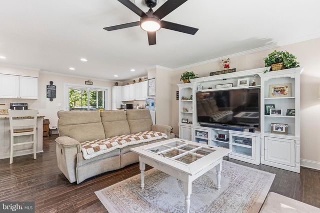 1013 AQUIA DR, Stafford, VA 22554