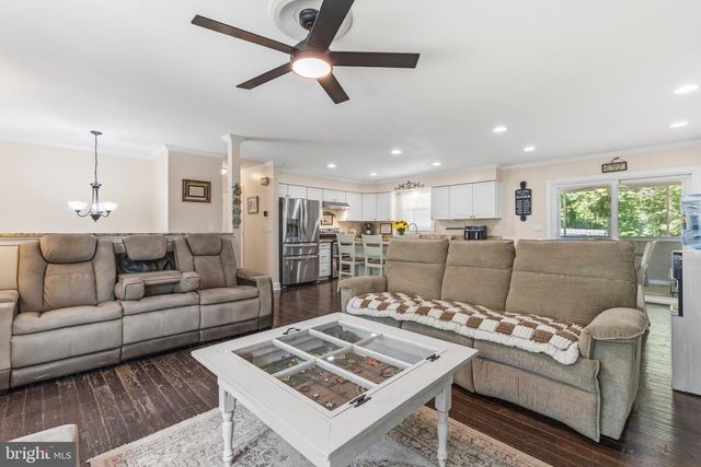 1013 AQUIA DR, Stafford, VA 22554
