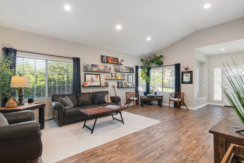 30423 Shoreline Drive, Menifee, CA 92584 — photo 5