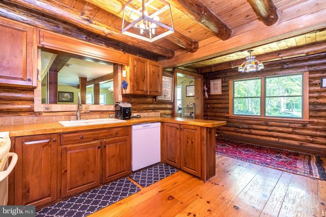 1502 MISSION RD, Quakertown, PA 18951