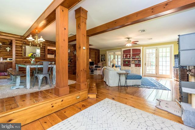 1502 MISSION RD, Quakertown, PA 18951