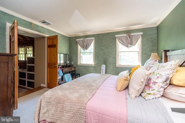 1502 MISSION RD, Quakertown, PA 18951