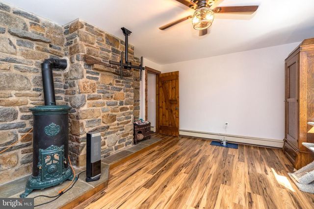 1502 MISSION RD, Quakertown, PA 18951