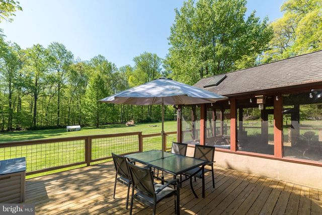 1502 MISSION RD, Quakertown, PA 18951
