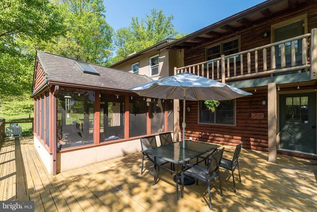 1502 MISSION RD, Quakertown, PA 18951