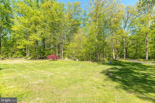 1502 MISSION RD, Quakertown, PA 18951