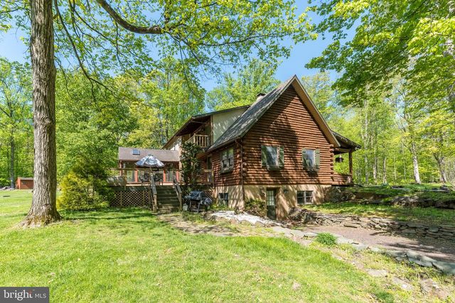 1502 MISSION RD, Quakertown, PA 18951