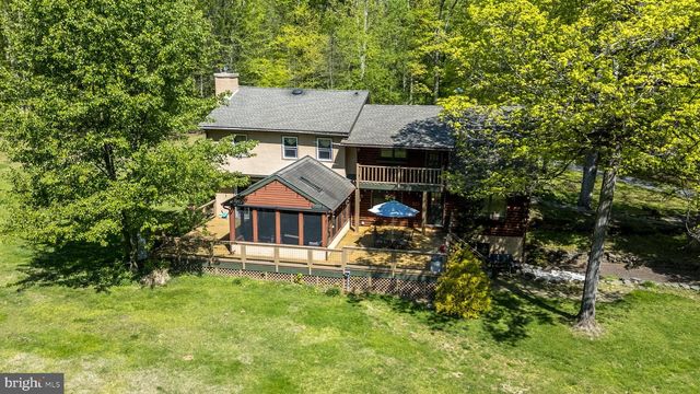 1502 MISSION RD, Quakertown, PA 18951