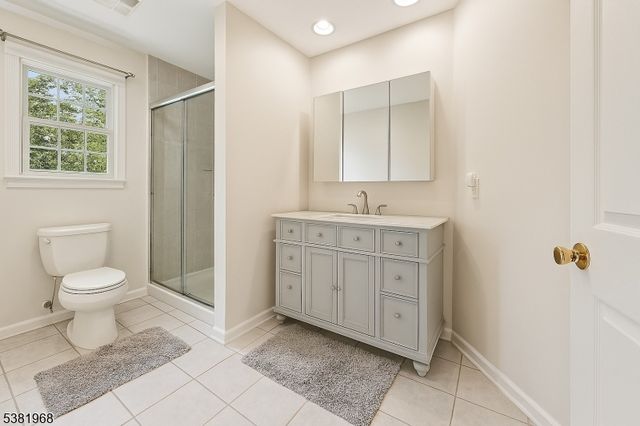 209 Raymound Blvd, Parsippany-troy Hills Twp., NJ 07054