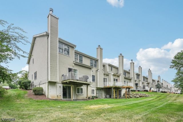 209 Raymound Blvd, Parsippany-troy Hills Twp., NJ 07054