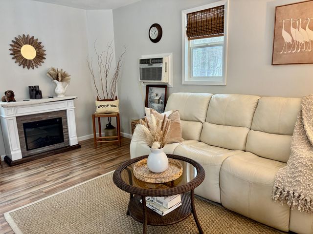 8465 Starlight LN, Boones Mill, VA 24065
