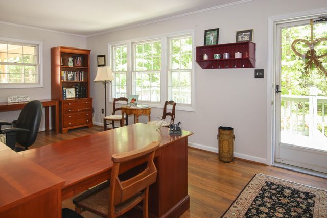 8465 Starlight LN, Boones Mill, VA 24065