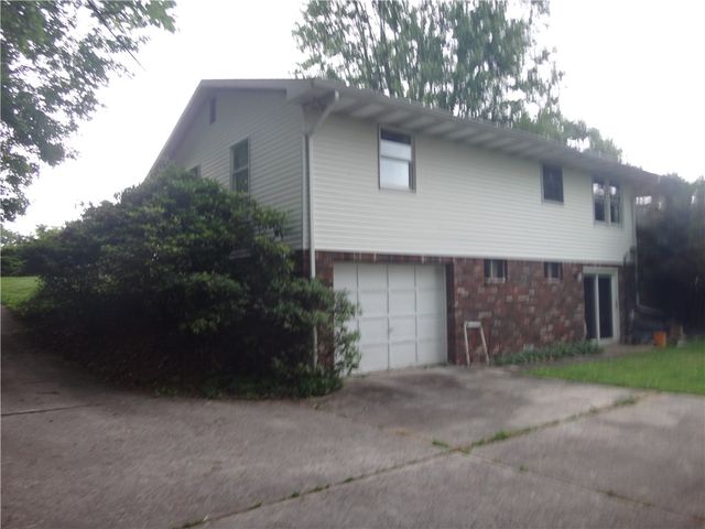 110 Raymond Avenue, Luzerne Twp, PA 15417