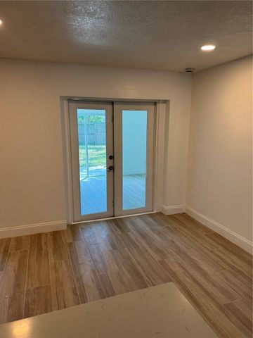 8201 RIVERSIDE DRIVE NE, St Petersburg, FL 33702