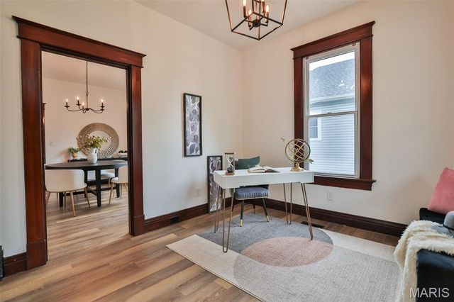 230 S Fillmore Street, Edwardsville, IL 62025