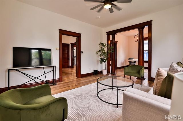 230 S Fillmore Street, Edwardsville, IL 62025