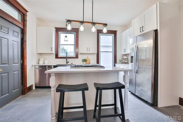 230 S Fillmore Street, Edwardsville, IL 62025