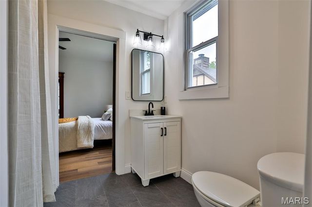 230 S Fillmore Street, Edwardsville, IL 62025