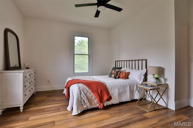 230 S Fillmore Street, Edwardsville, IL 62025