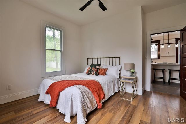 230 S Fillmore Street, Edwardsville, IL 62025