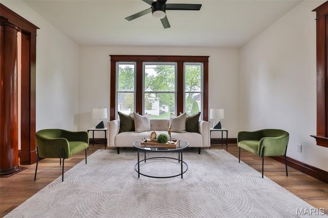 230 S Fillmore Street, Edwardsville, IL 62025