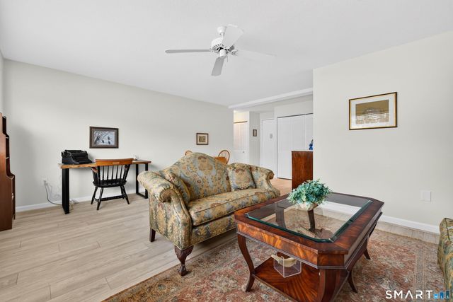 292 Pequot Avenue E1, New London, CT 06320