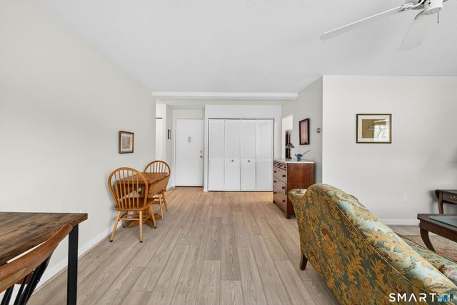 292 Pequot Avenue E1, New London, CT 06320