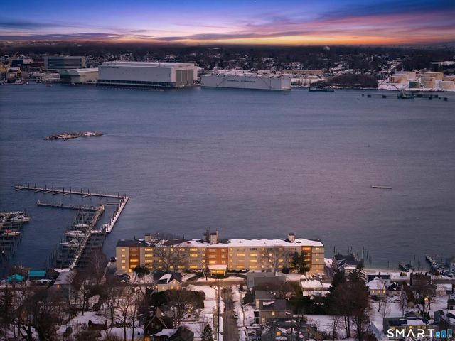 292 Pequot Avenue E1, New London, CT 06320